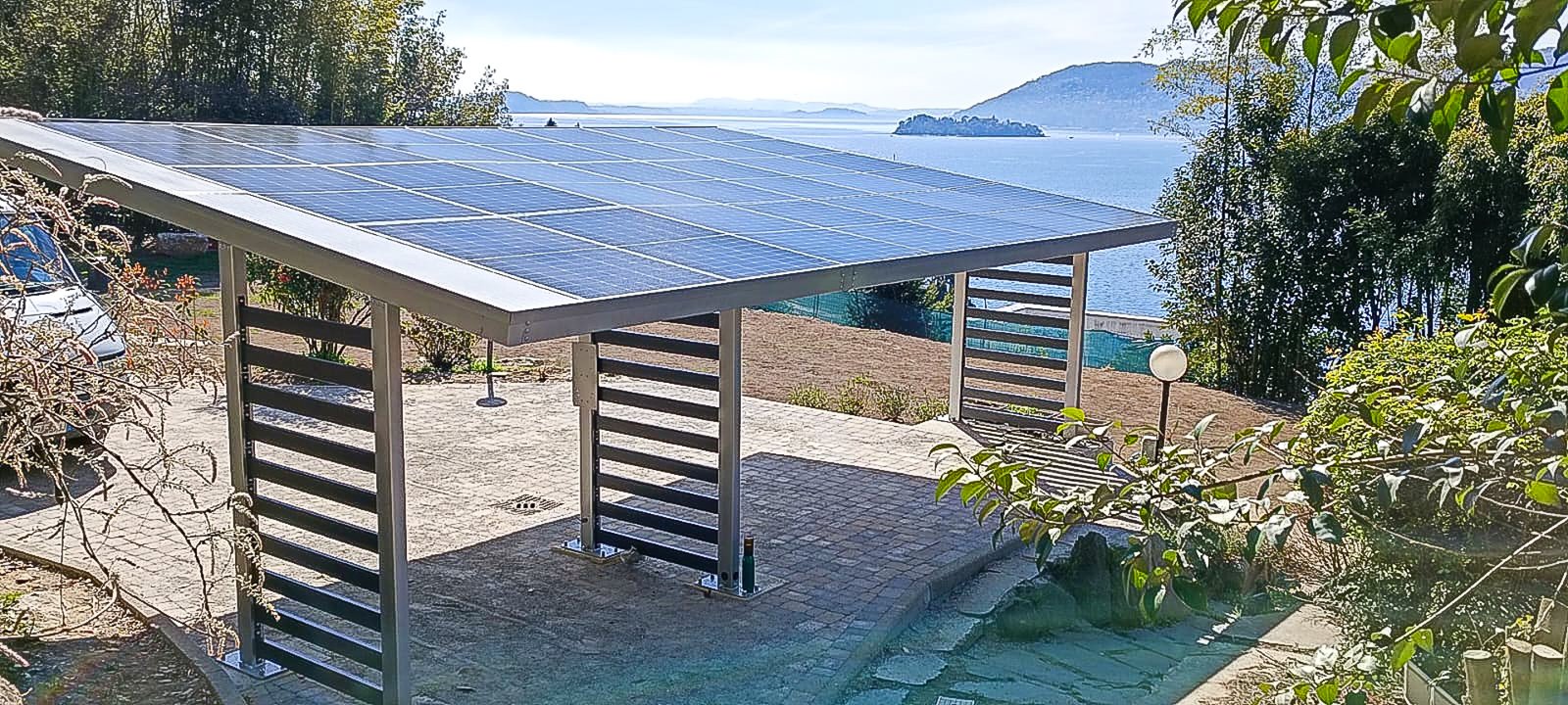 Carport photovoltaïque Centauro 3 places vue d'ensemble