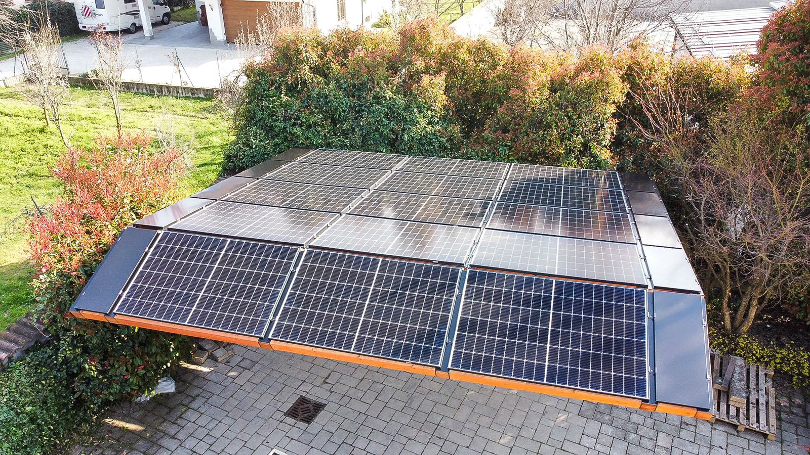 Carport solaire Oiris 2 places design fin